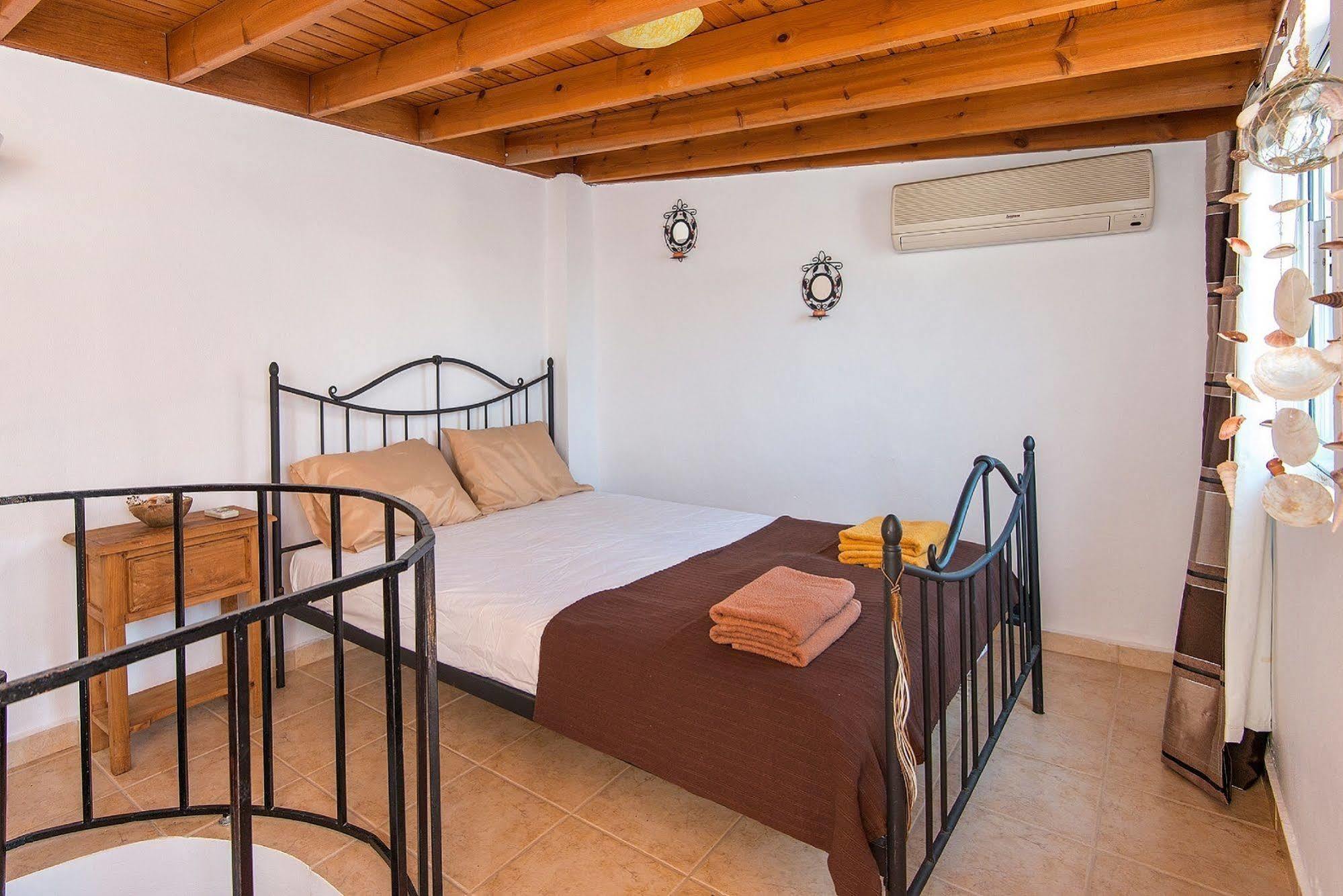 Old Town Roloi House Villa Rhodes City Екстериор снимка
